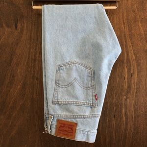 Levi’s wedgie fit 100% cotton jeans size 26